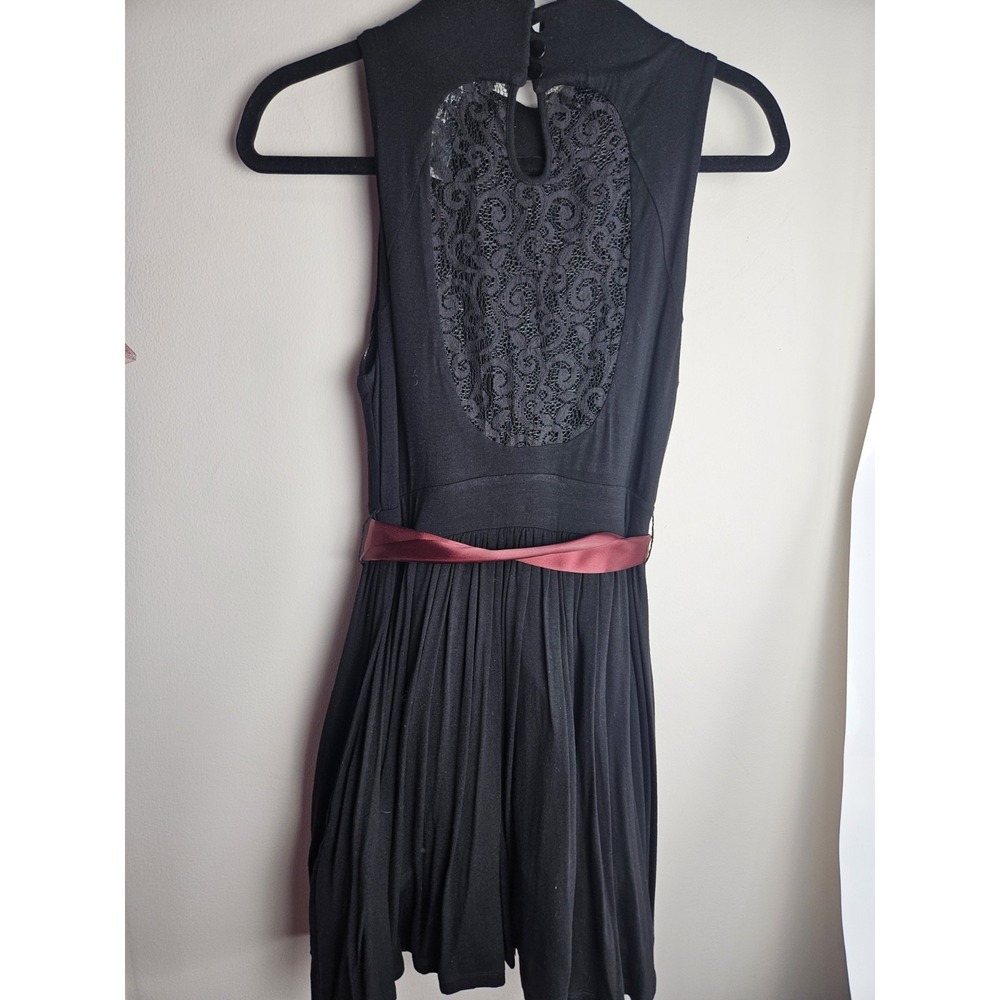 Twelve by Twelve LA Size S/P Short Black Dress Burgundy Ribbon Belt Sleeveless